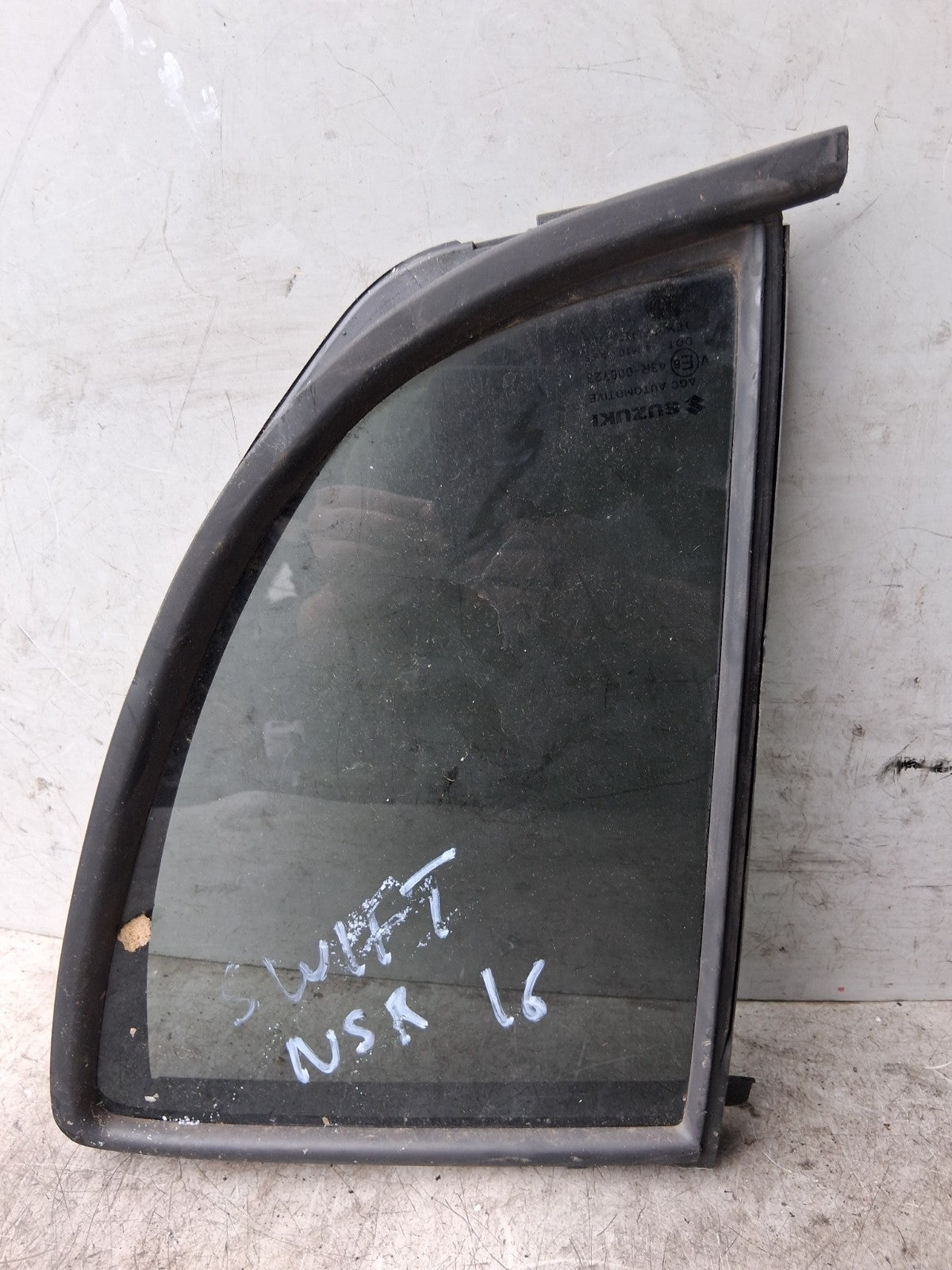 SUZUKI SWIFT MK3 2016 NSR PASSENGER SIDE REAR LEFT QUARTER WINDOW GLASS