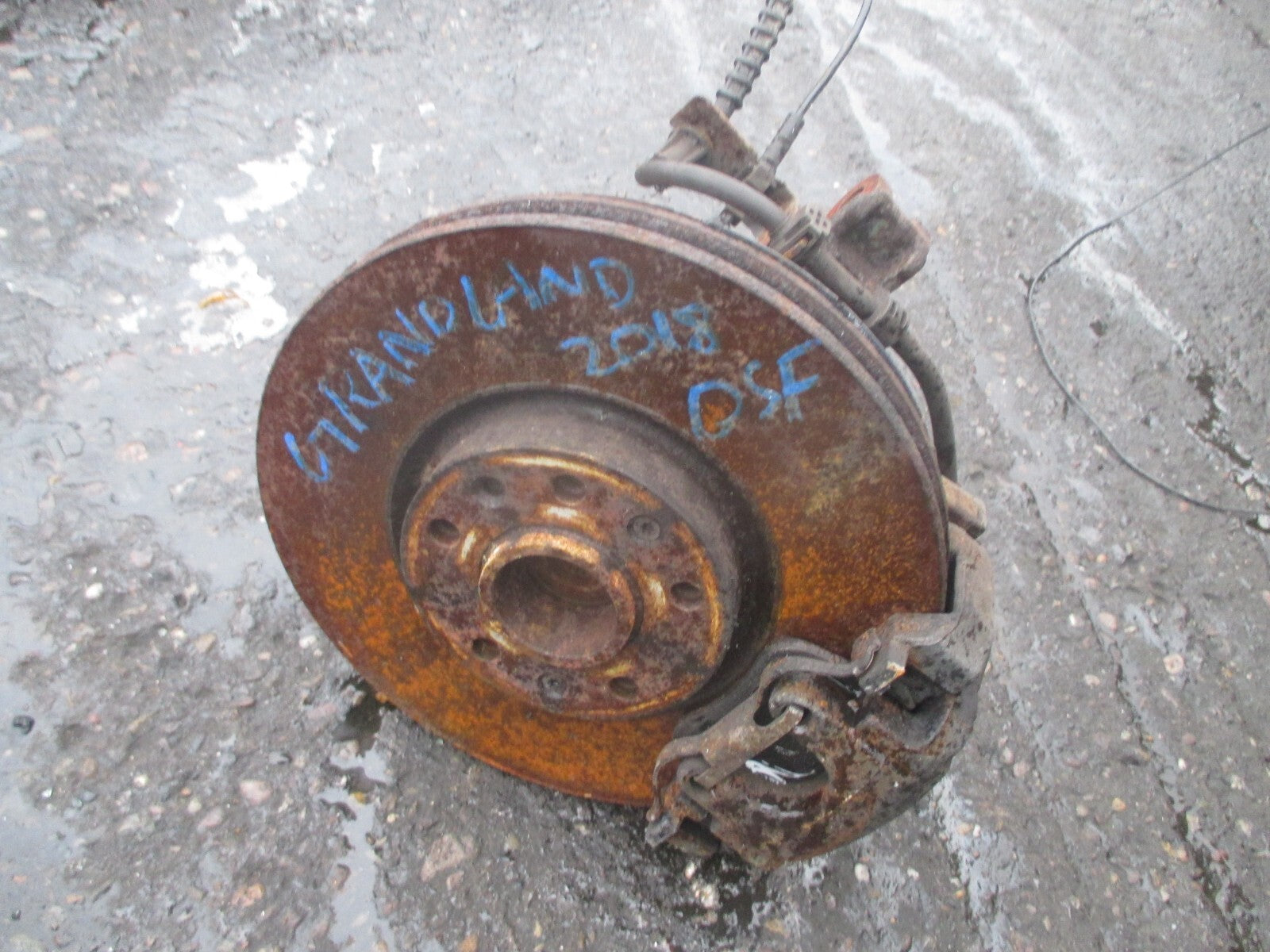 VAUXHALL GRANDLAND X 2018 1.6 DIESEL OSF DRIVER SIDE FRONT HUB CALIPER