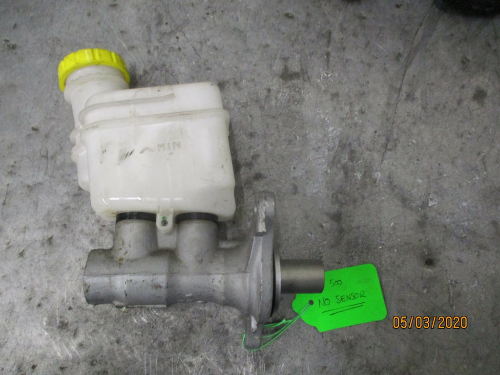 FIAT 500 312 2013 BRAKE SERVO MASTER CYLINDER FLUID RESERVOIR TANK 32069666