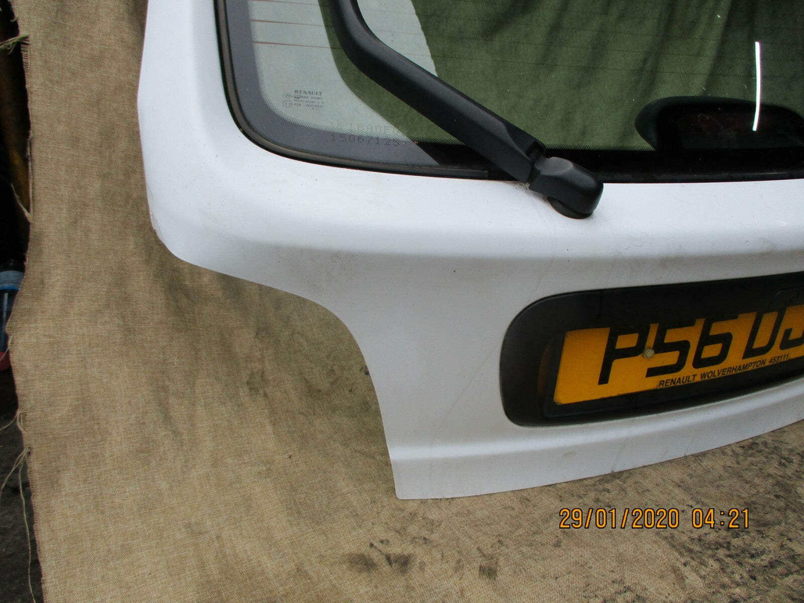 RENAULT MEGANE MK1 HATCHBACK 1996 REAR BOOT LID TAILGATE HATCH GLASS WIPER WHITE
