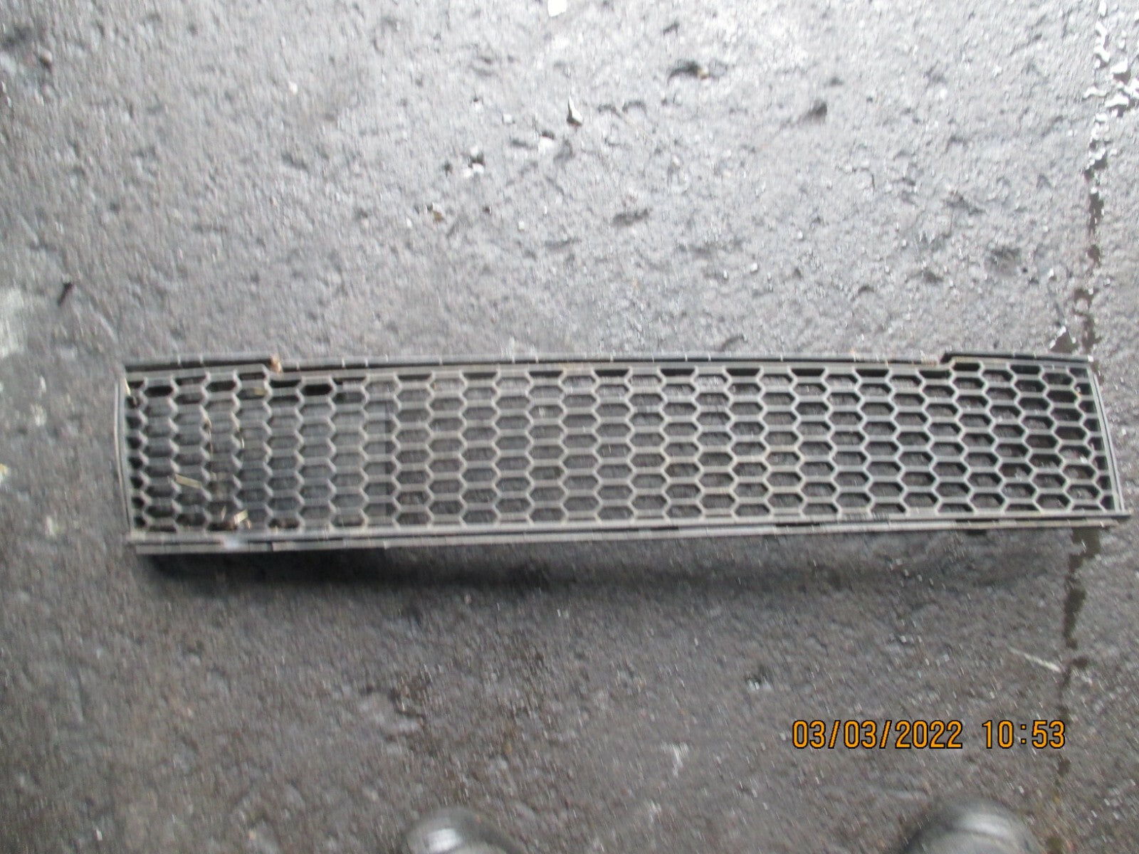 FIAT 500 2012 LOWER FRONT BUMPER GRILL GRILLE 51797997