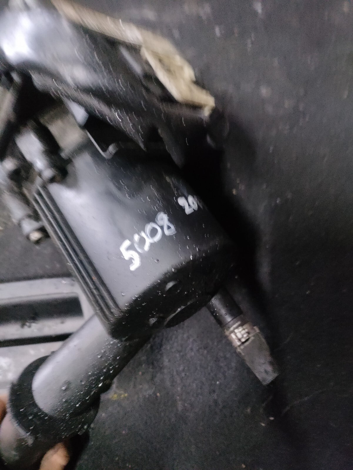 PEUGEOT 5008 MK1 2013 1.6 DIESEL POWER STEERING PUMP 9803397980