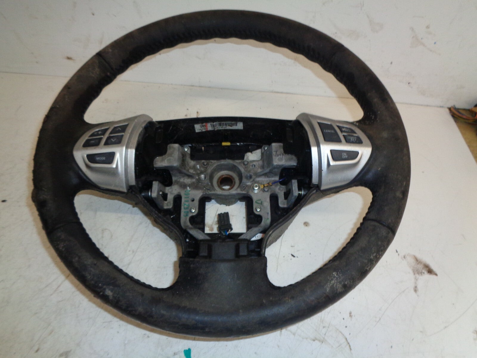 MITSUBISHI COLT CZ-2 1.3 5 DOOR STEERING WHEEL WITH CONTROLS