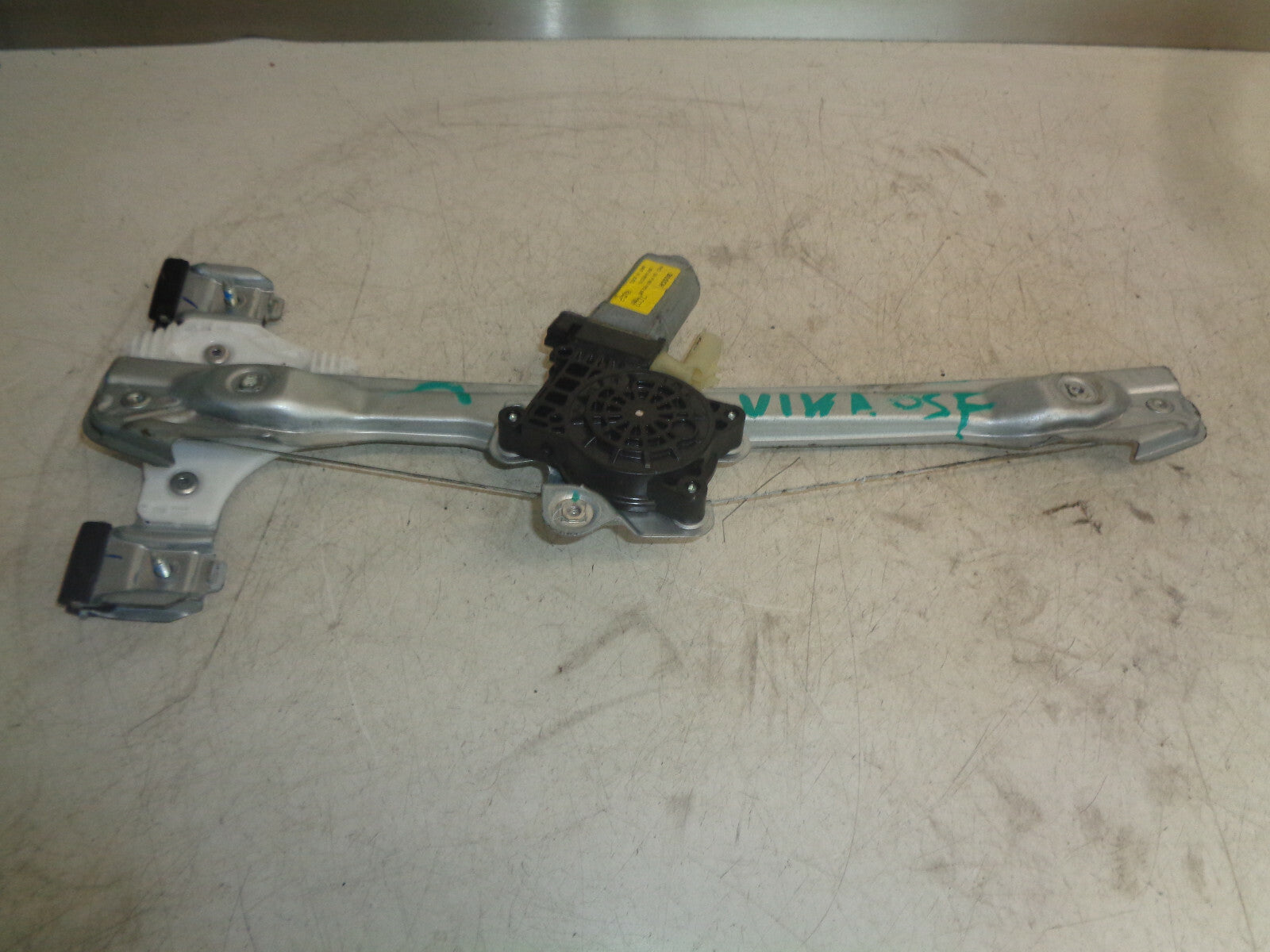 VAUXHALL VIVA 2016 OSF DRIVER SIDE FRONT WINDOW MOTOR REGULATOR 98810M2X10