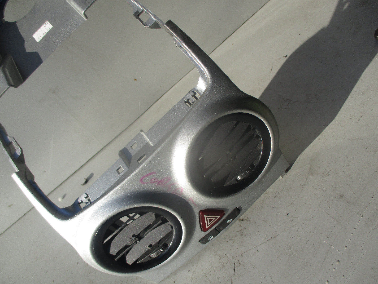 VAUXHALL CORSA D 2009 DASHBOARD AIR VENT WITH HAZARD SWITCH 13232297