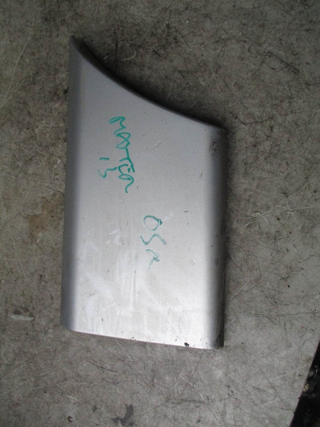 2013 RENAULT MASTER MK3 OSR DRIVER SIDE REAR MOLDING 768F30005R