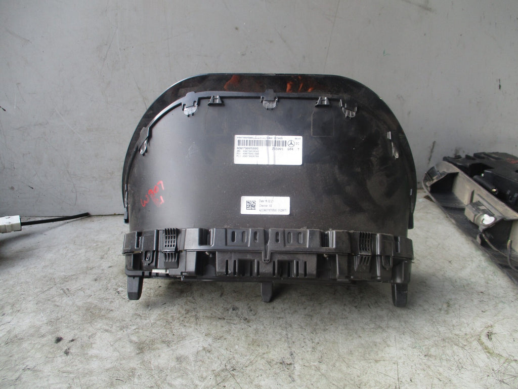 2021 MERCEDES BENZ SPRINTER W907 SPEEDOMETER A9079005806