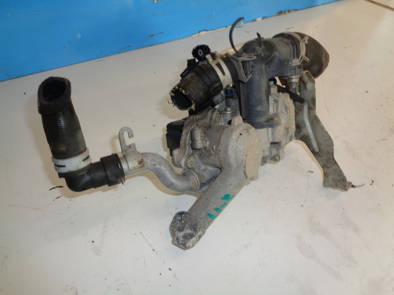 FORD TRANSIT COURIER MK1 2017 OIL FILTER HOUSING