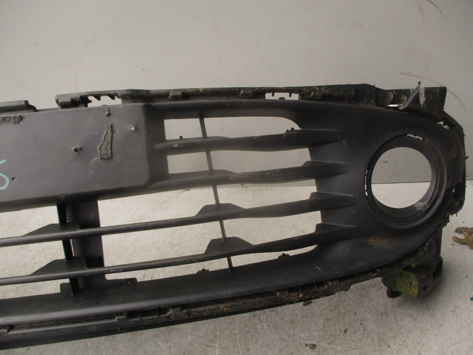 2015 RENAULT CLIO MK4 FRONT BUMPER LOWER GRILLE 622542958R