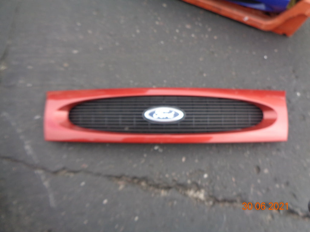 FORD FIESTA MK4 1996 COMPLETE FRONT MAIN CENTRE BUMPER GRILL ORANGE 96FB8200FAW