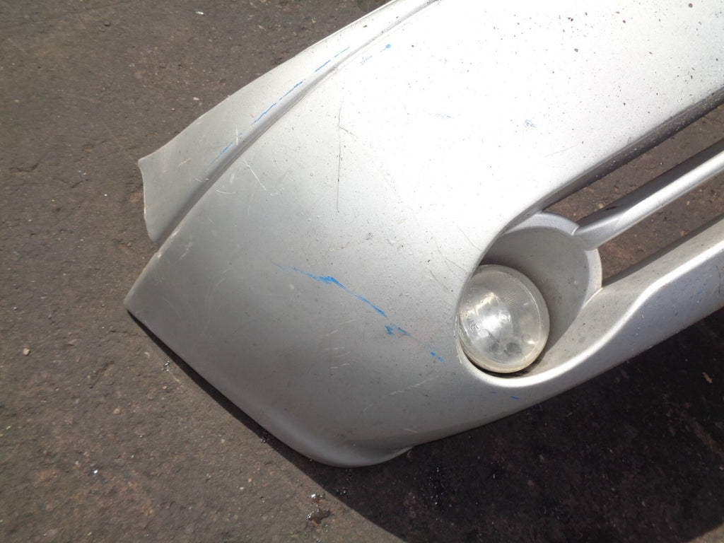 CHRYSLER GRAND VOYAGER 2006 FRONT BUMPER COMPLETE WHITE