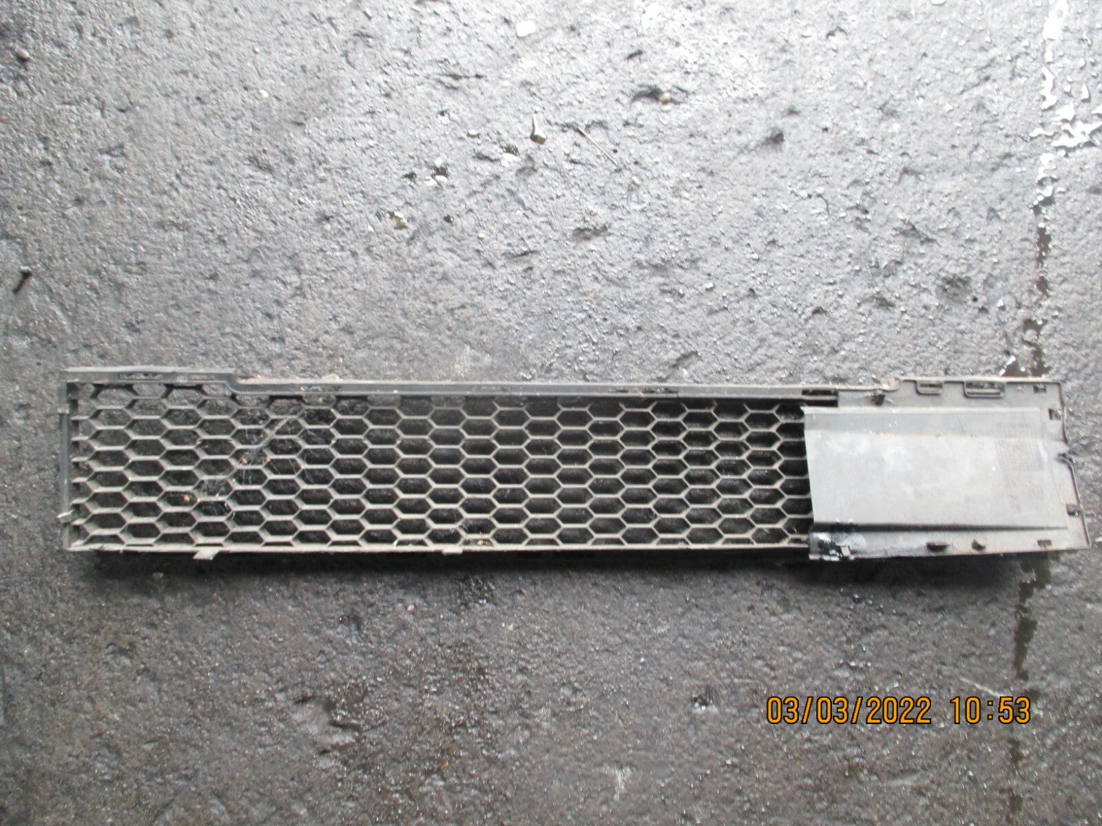 FIAT 500 2012 LOWER FRONT BUMPER GRILL GRILLE 51797997