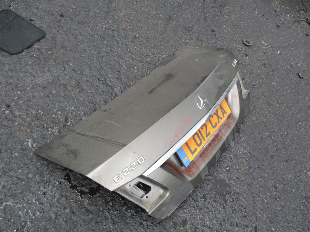 MERCEDES E CLASS 2012 W212 E220 BARE TAILGATE BOOTLID SHELL VITO INDIUM GREY