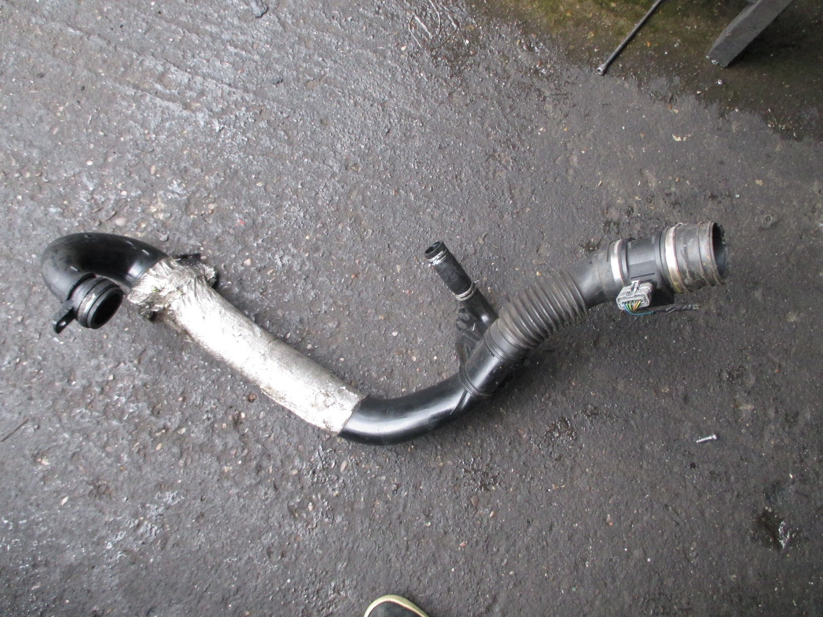 CITROEN PEUGEOT AIR INTAKE PIPE MAF MASS FLOW 98078107 9628336380 9638466280
