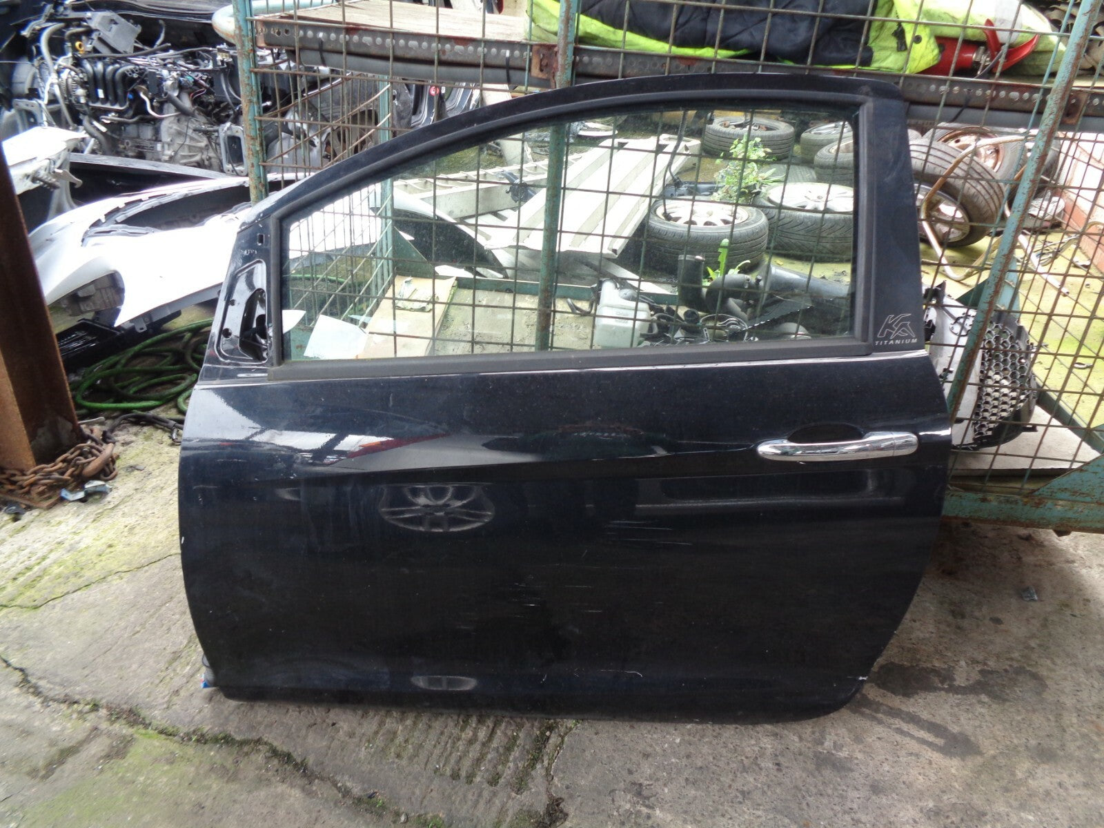 FORD KA MK2 2011 NS PASSENGER SIDE COMPLETE DOOR BLACK