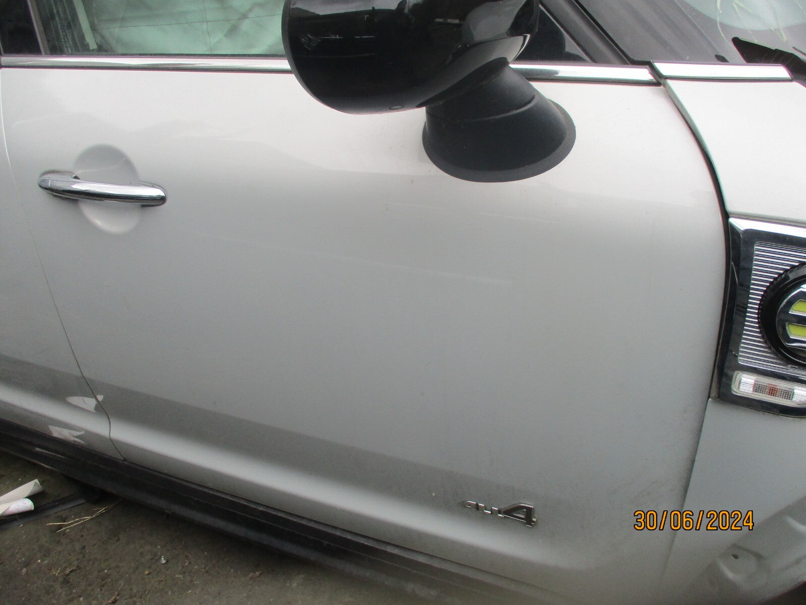 BMW MINI COUNTRYMAN F60 2021 OS DRIVER SIDE FRONT BARE DOOR WHITE SILVER A62