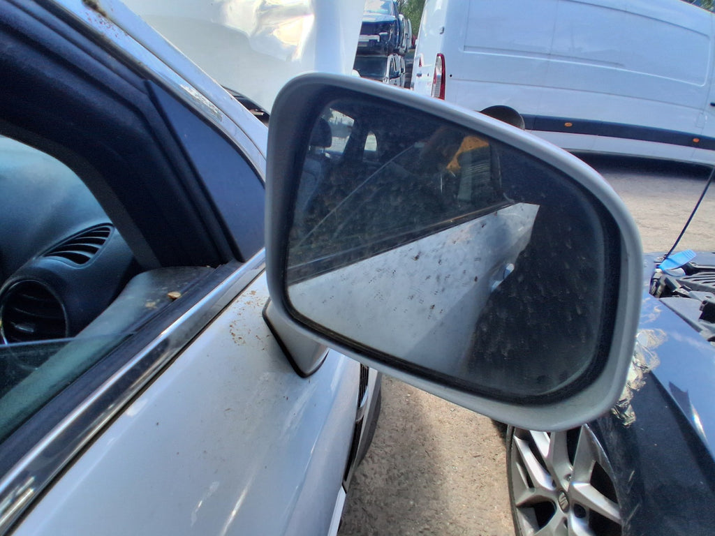 2015 VAUXHALL ANTARA MK1 OSF DRIVER SIDE FRONT MANUAL FOLD WING MIRROR WHITE