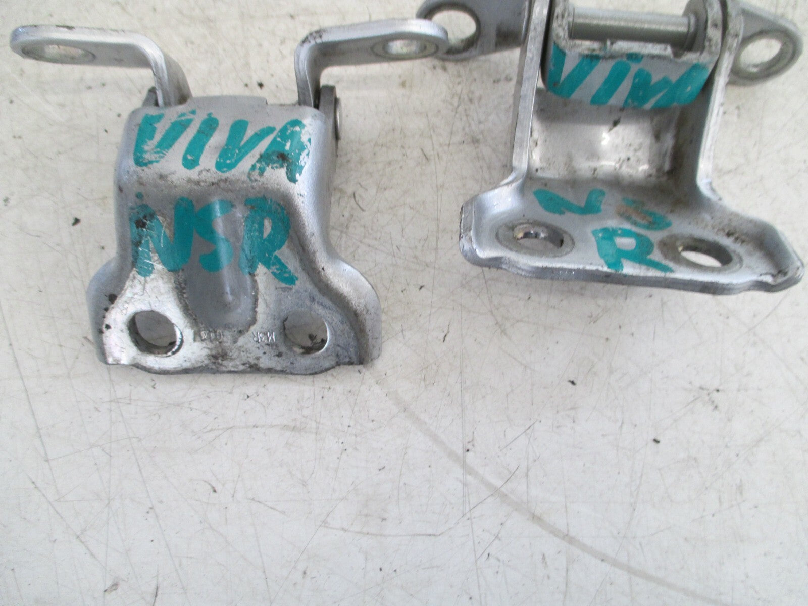 VAUXHALL VIVA 2015-2018 NSR REAR PASSENGER SIDE DOOR HINGES