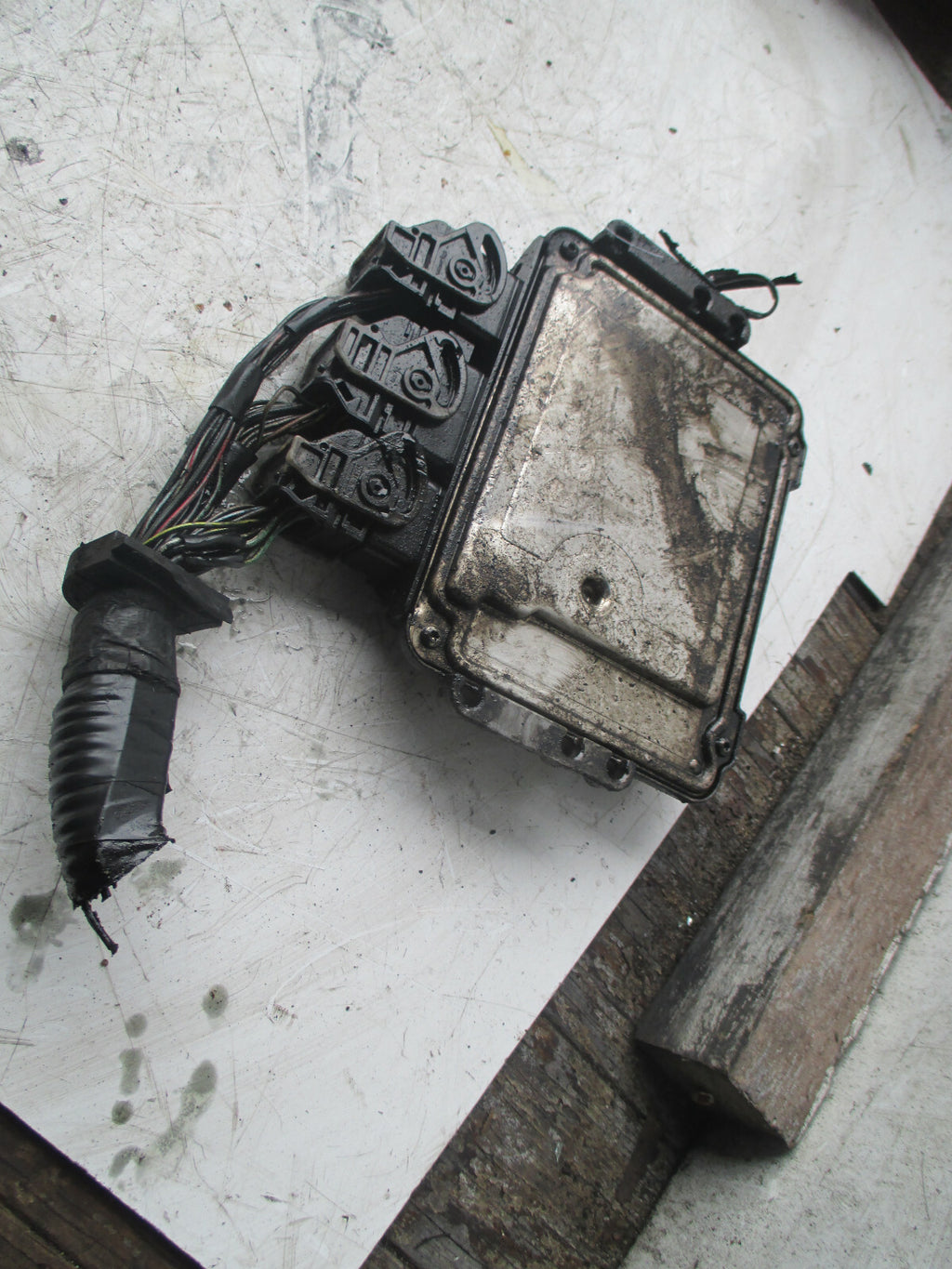 FORD FIESTA MK7 2014 1.4 DIESEL ECU ENGINE CONTROL MODULE UNIT 4M6112A650AB