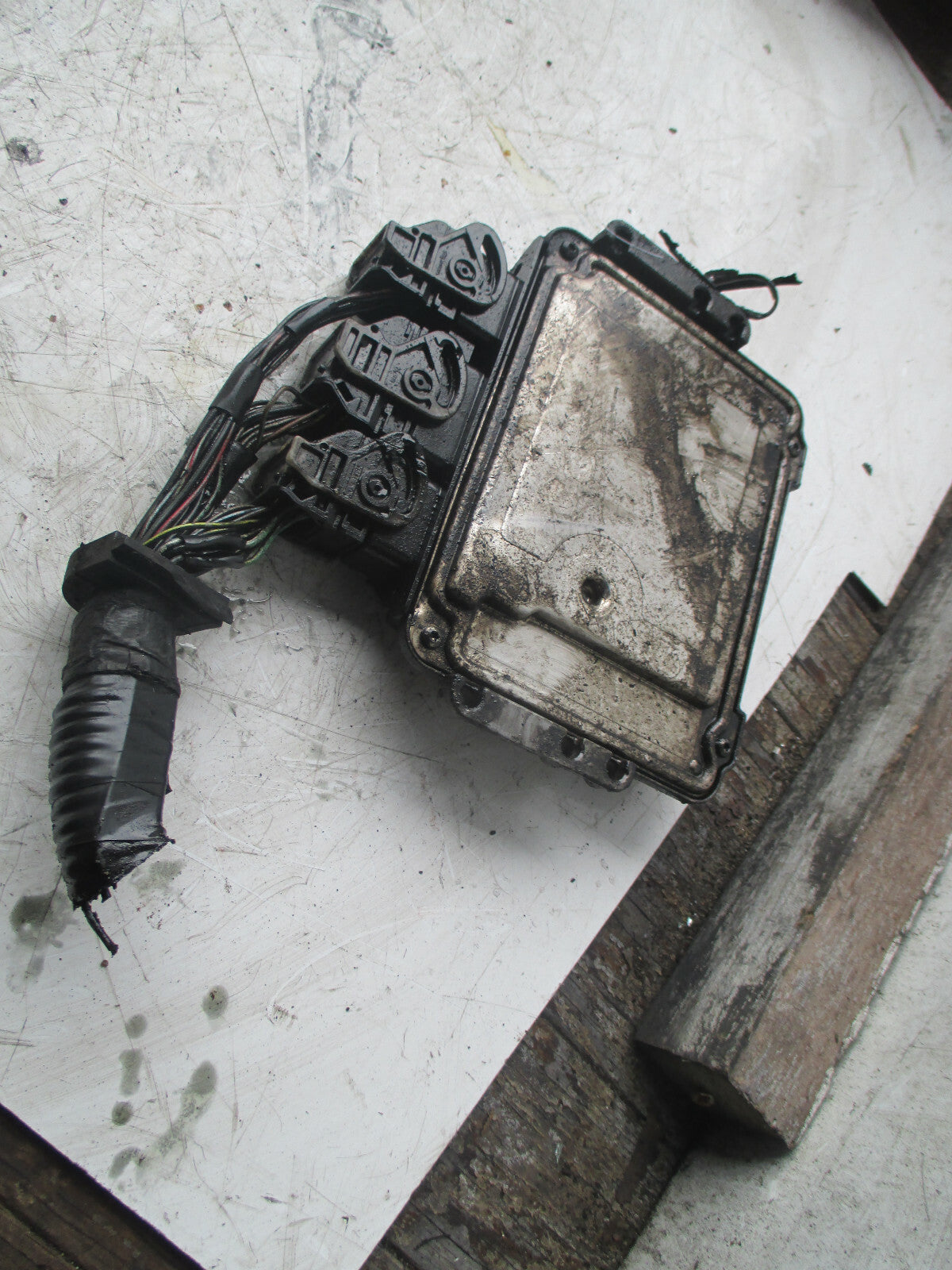 FORD FIESTA MK7 2014 1.4 DIESEL ECU ENGINE CONTROL MODULE UNIT 4M6112A650AB