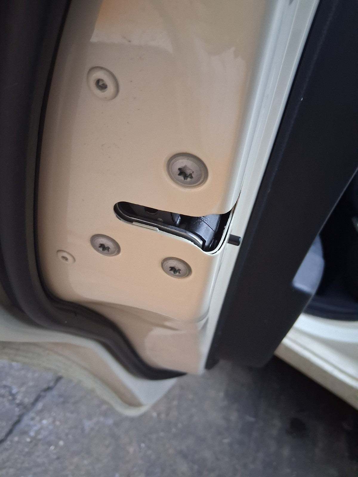 2018 NISSAN MICRA K14 NSR PASSENGER SIDE REAR LEFT DOOR LOCK MECHANISM