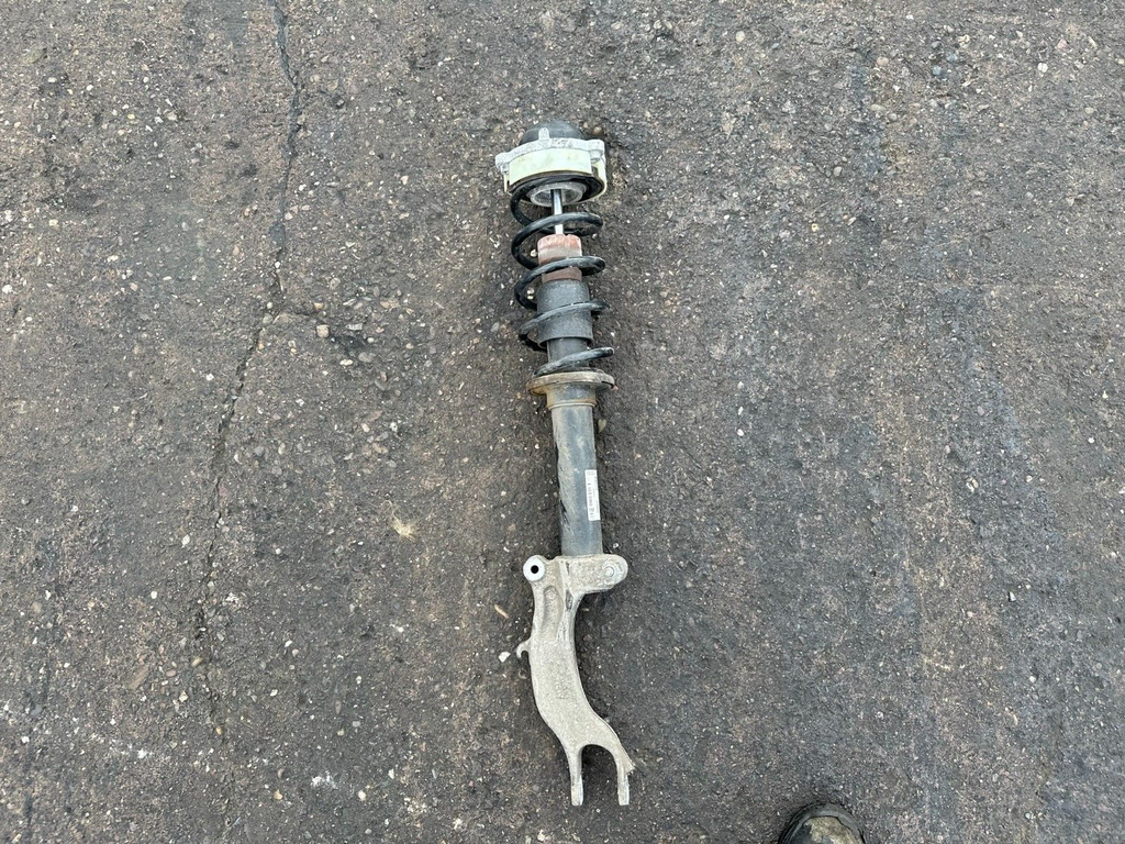 2017 AUDI A4 B9 1.4 PETROL OSF DRIVER SIDE FRONT SHOCK SPRING LEG ABSORBER STRUT