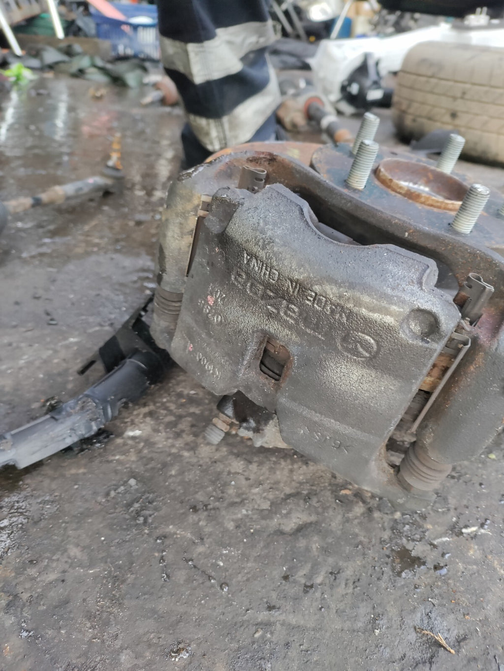 2020 MAZDA CX 3 MK1 2.0 PETROL NSF PASSENGER SIDE FRONT HUB, CALIPER & WISHBONE