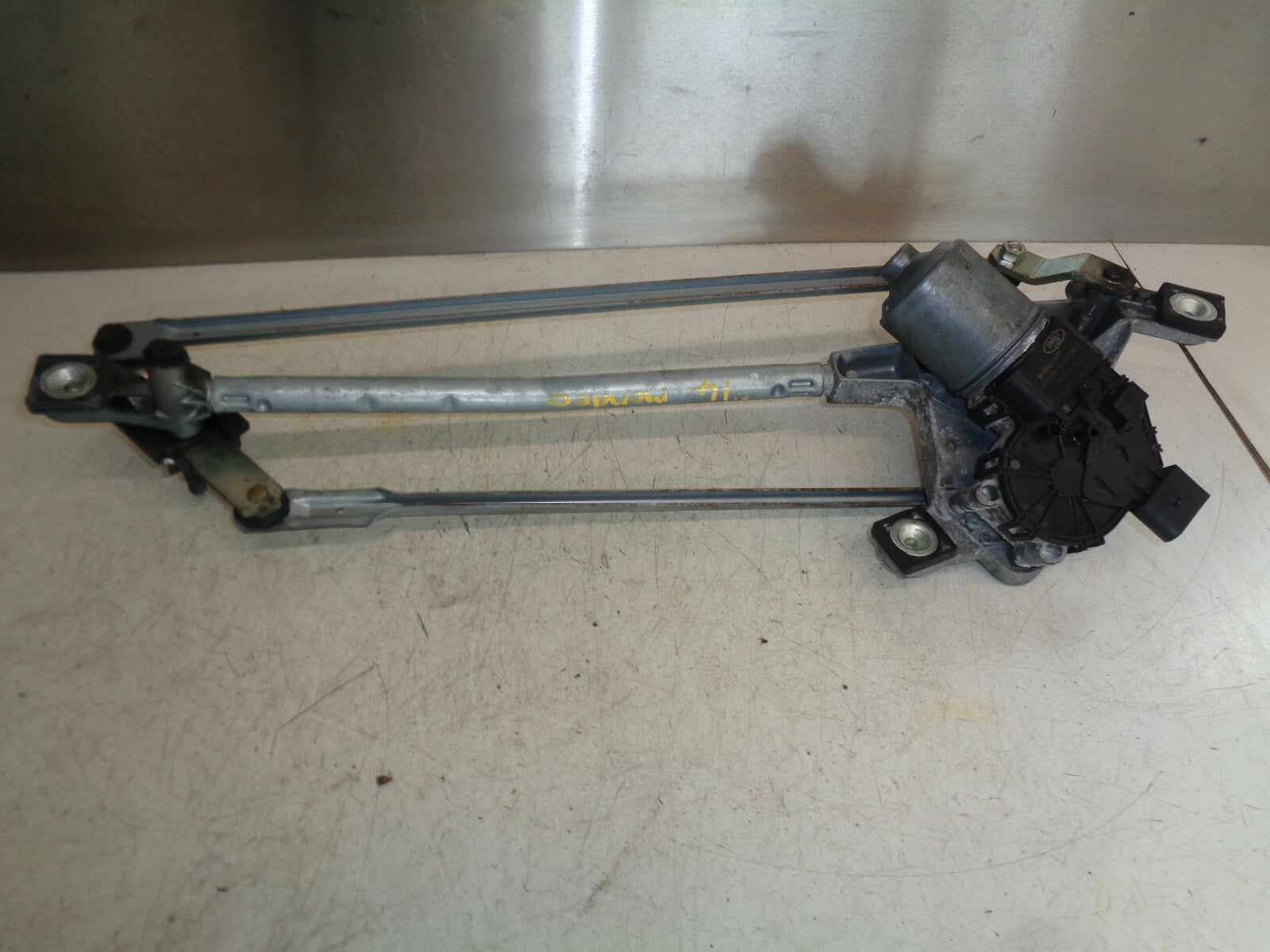 FORD MONDEO MK4 2014 FRONT WINDSCREEN WIPER MOTOR LINKAGES 7S7117504BE