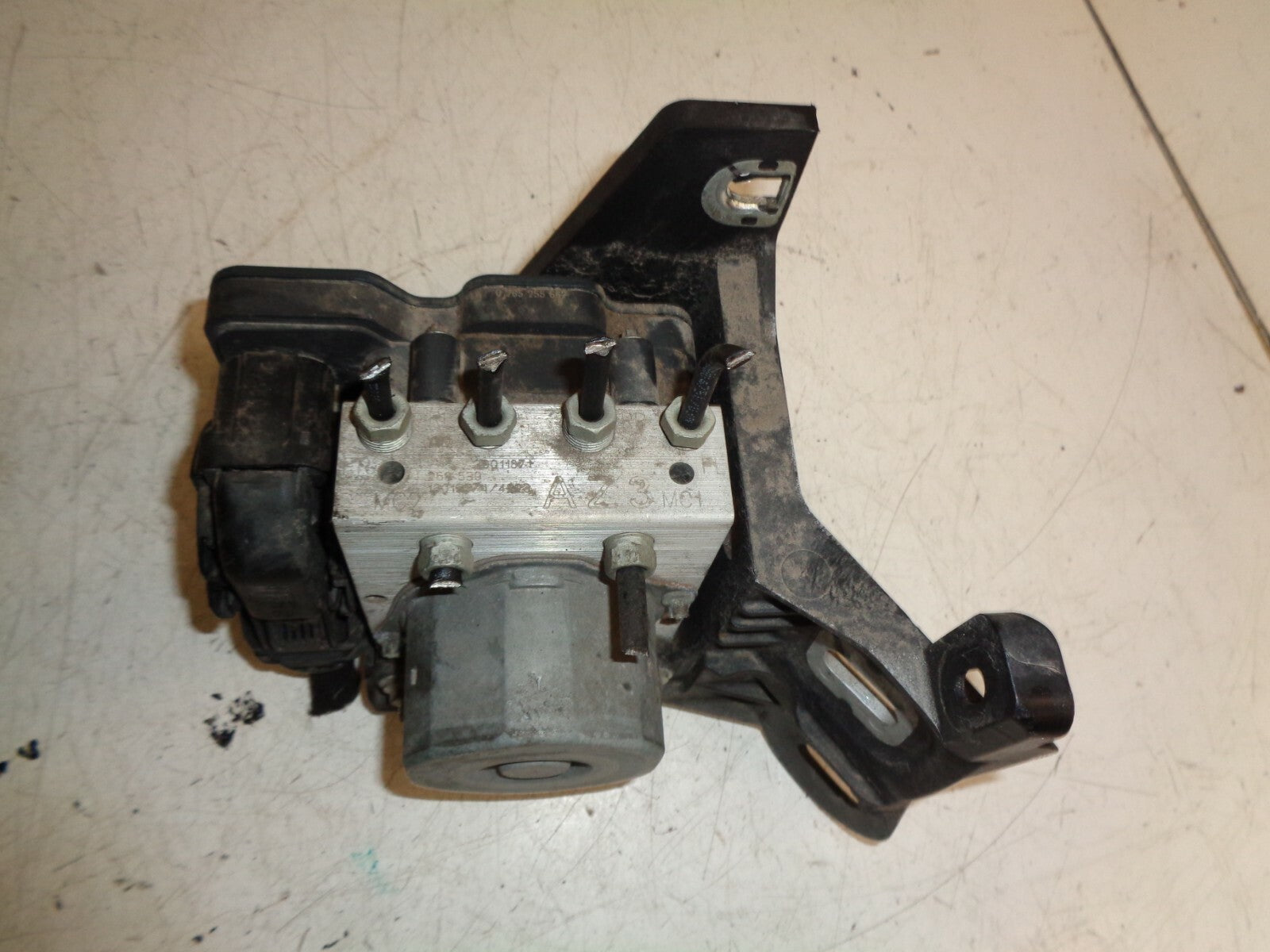 VAUXHALL CORSA E 2016 1.4 PETROL ABS PUMP + ECU MODULE 39011871