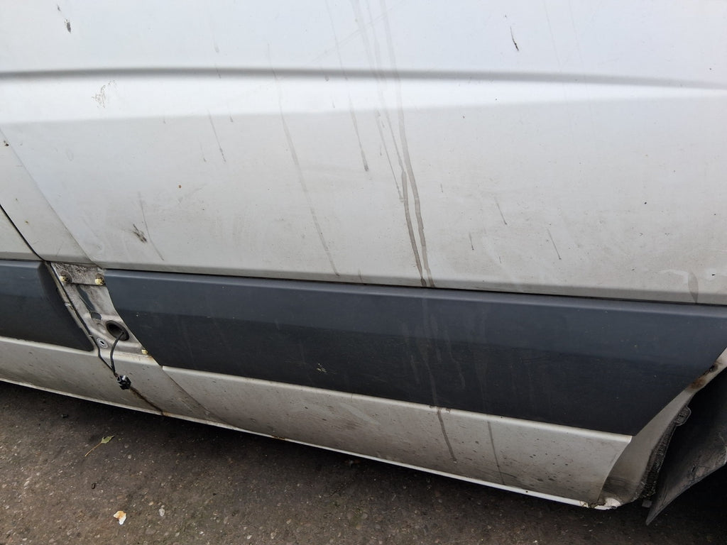 2016 MERCEDES SPRINTER MK2 W906 OSF DRIVER SIDE FRONT LEFT BARE DOOR WHITE