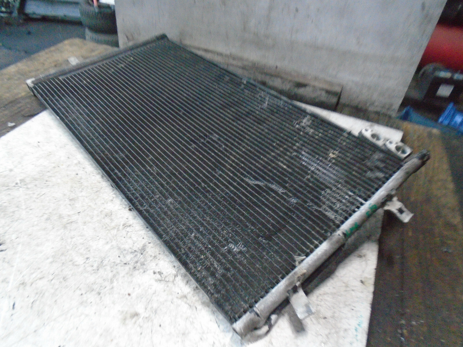 AUDI Q3 8U 2017 2.0 DIESEL AIRCON RADIATOR RAD 8U0260401C