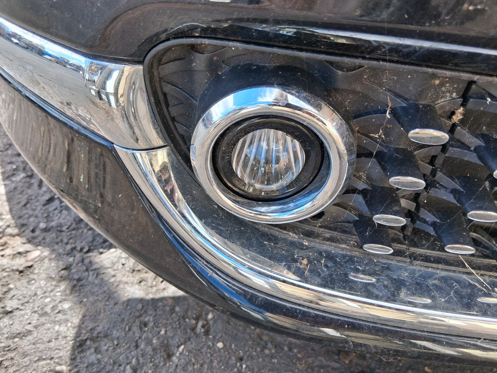 2025 FIAT 500 MHEV FRONT COMPLETE BUMPER WITH GRILLS & FOG LIGHTS (DAMAGED)