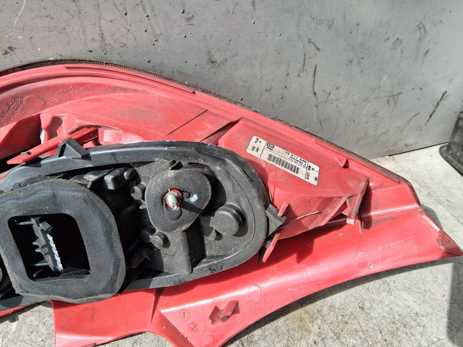 2012 VAUXHALL CORSA D NSR PASSENGER SIDE REAR LEFT TAIL LIGHT 89038962A