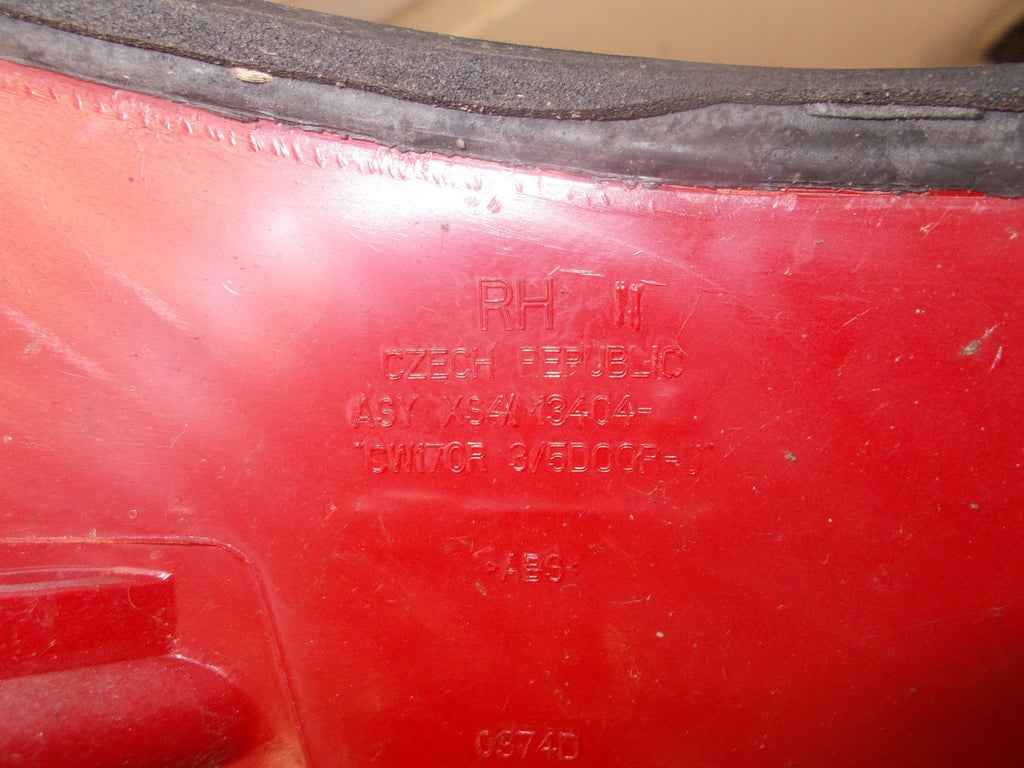 FORD FOCUS 2001 MK1 NSR PASSENGER SIDE REAR LIGHT TAIL LIGHT