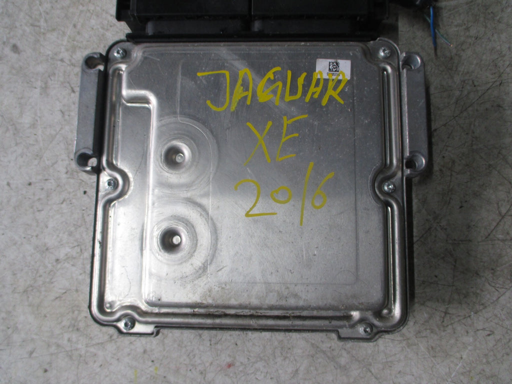 JAGUAR XE X760 2016 2.0 DIESEL ENGINE ECU GX7312C520FAD
