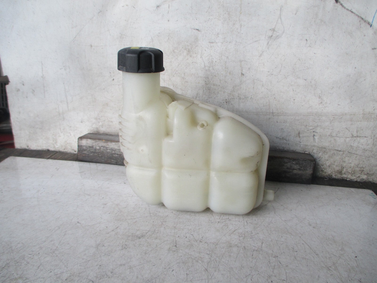 BMW MINI CLUBMAN F54 2016 COOLANT TANK EXPANSION BOTTLE 7617362
