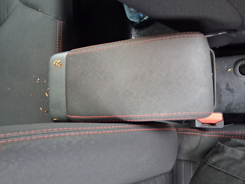 2013 RENAULT CLIO X98 MK4 CENTER CONSOLE LEATHER ARM REST