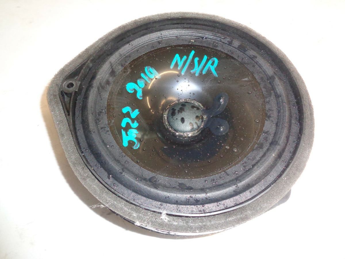 HONDA JAZZ 2019 MK4 NSR PASSENGER SIDE REAR DOOR SPEAKER