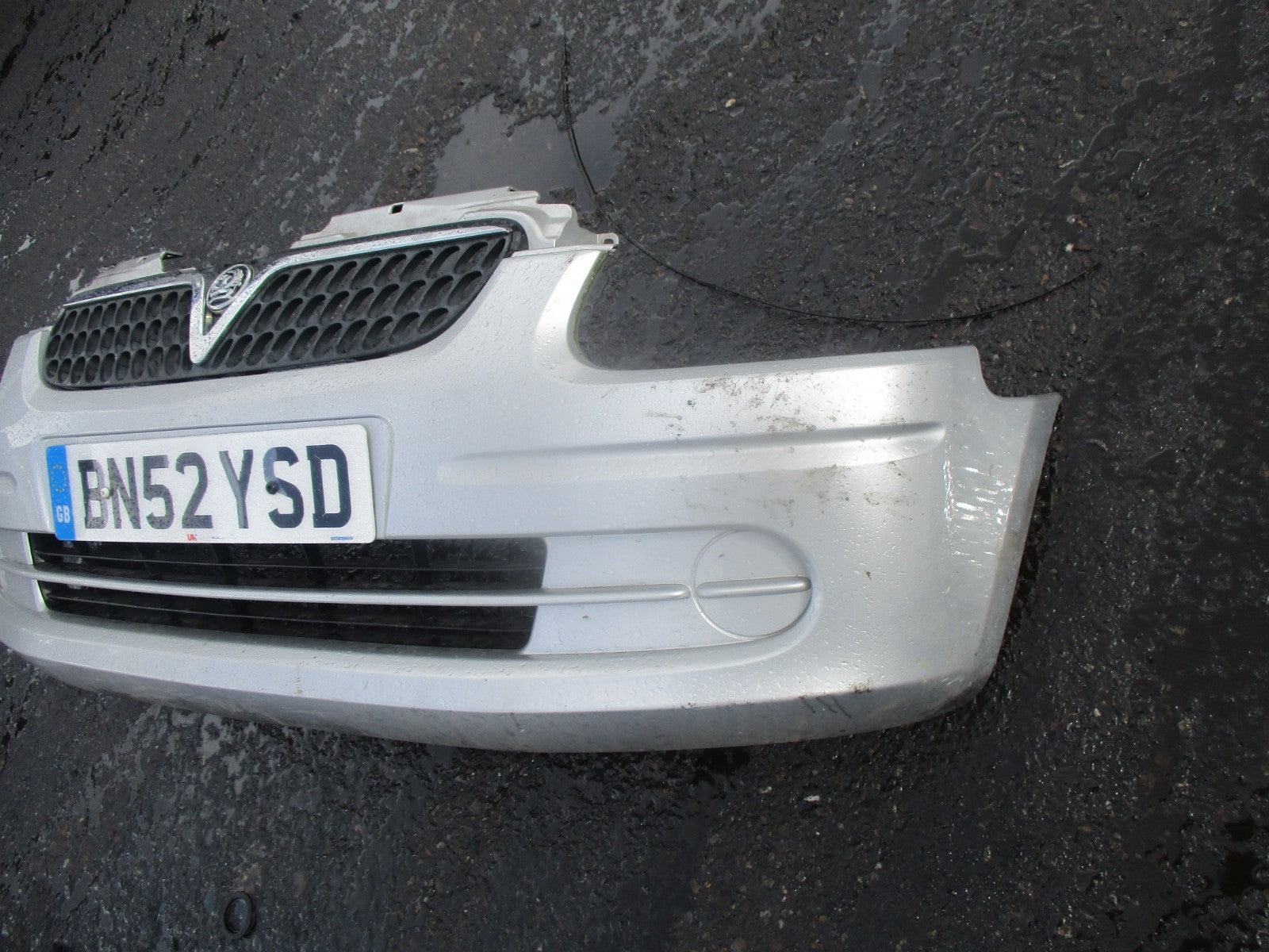 2002 VAUXHALL AGILA MPV FRONT BUMPER AND GRILL GRILLE COMPLETE SILVER