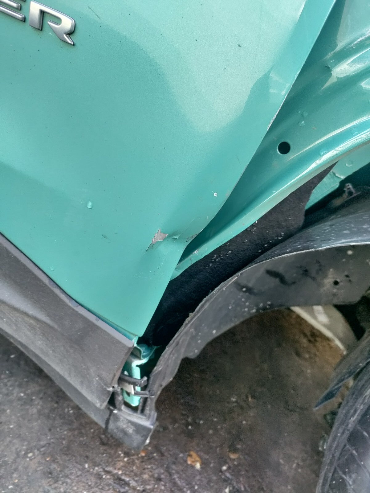 2024 JEEP AVENGER OSF DRIVER SIDE FRONT BARE DOOR CERAMIC AZURE METALLIC 959