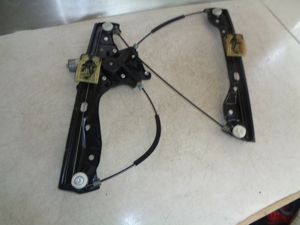 VAUXHALL ASTRA K MK7 NSF PASSENGER SIDE FRONT WINDOW MOTOR REGULATOR 13406673