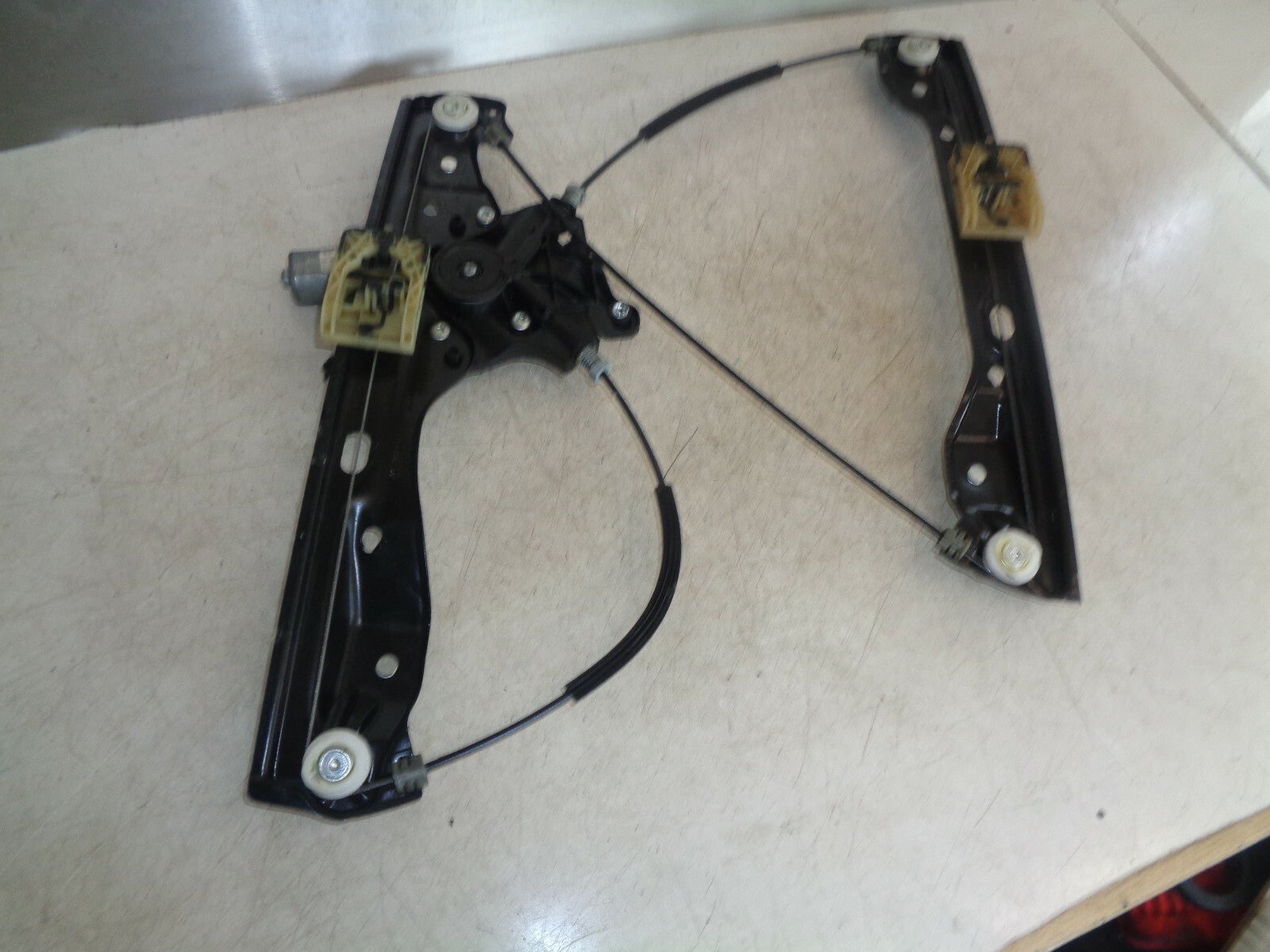 VAUXHALL ASTRA K MK7 NSF PASSENGER SIDE FRONT WINDOW MOTOR REGULATOR 13406673