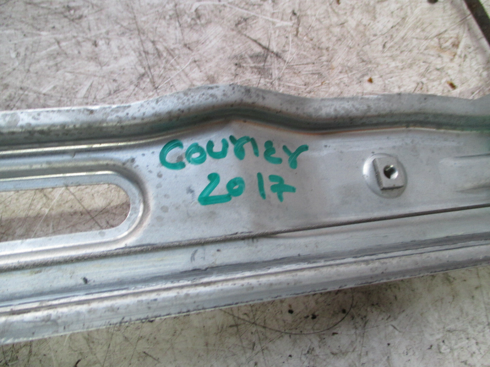 FORD TRANSIT COURIER 2017 OSF DRIVER SIDE FRONT MOTOR REGULATOR ET73A23200CC