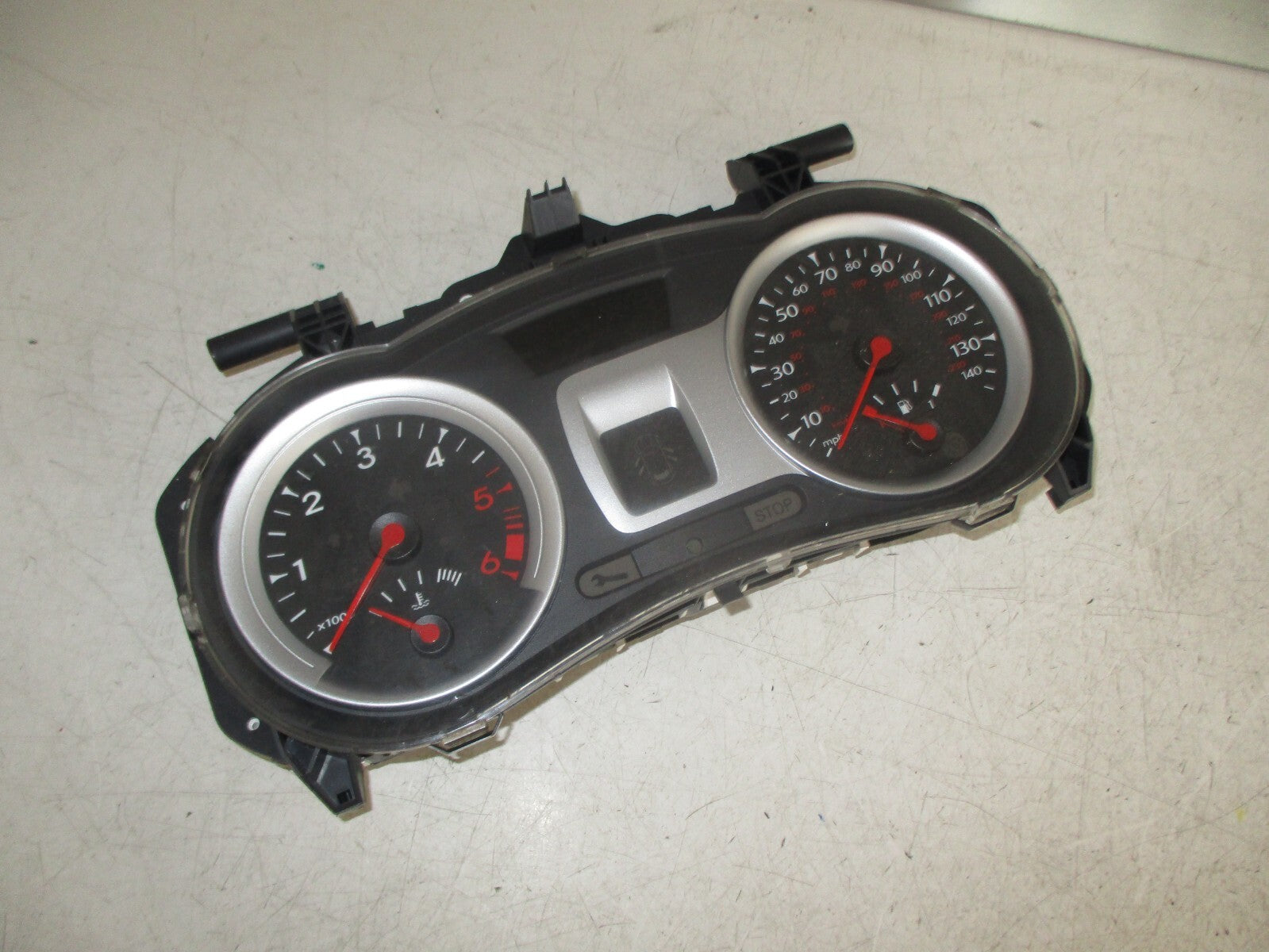 RENAULT CLIO MK3 2010 1.5 DCI SPEEDO SPEEDOMETER INSTRUMENT CLUSTER 8200821002