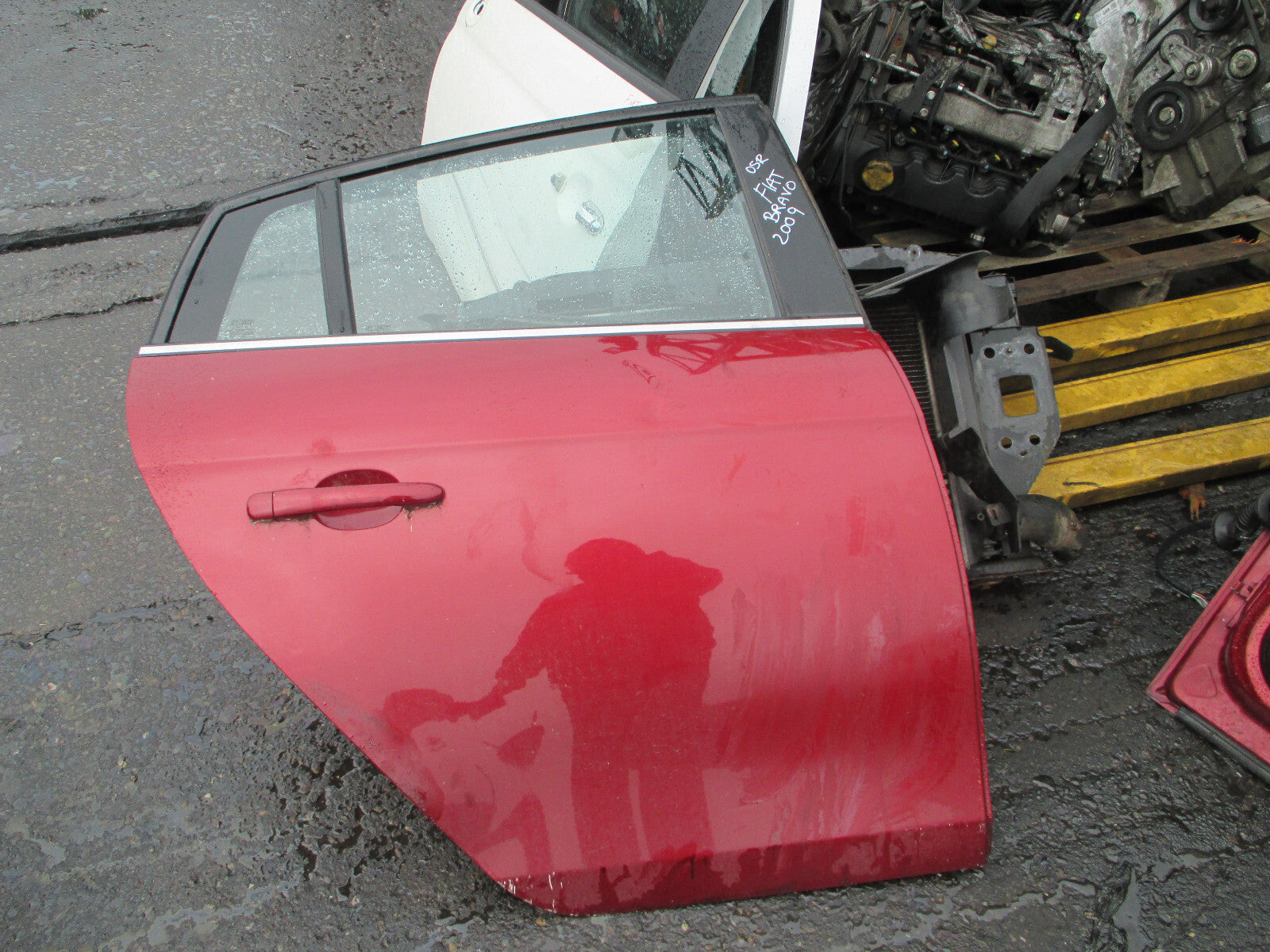 FIAT BRAVO MK2 2009 OSR DRIVER SIDE REAR COMPLETE DOOR RED