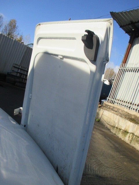 2020 SAIC LDV V80 HIGH ROOF OSR DRIVER SIDE REAR DOOR COMPLETE WHITE