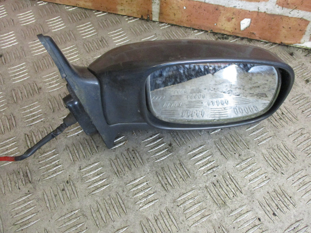 1994-2000 TOYOTA RAV4 OS DRIVERS SIDE ELECTRIC WING MIRROR  E6013126 BLACK