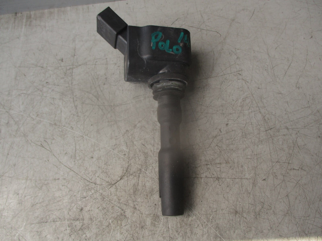 2014 VOLKSWAGEN POLO MK5 1.0 PETROL ENGINE IGNITION COIL 04E905110E REF 3