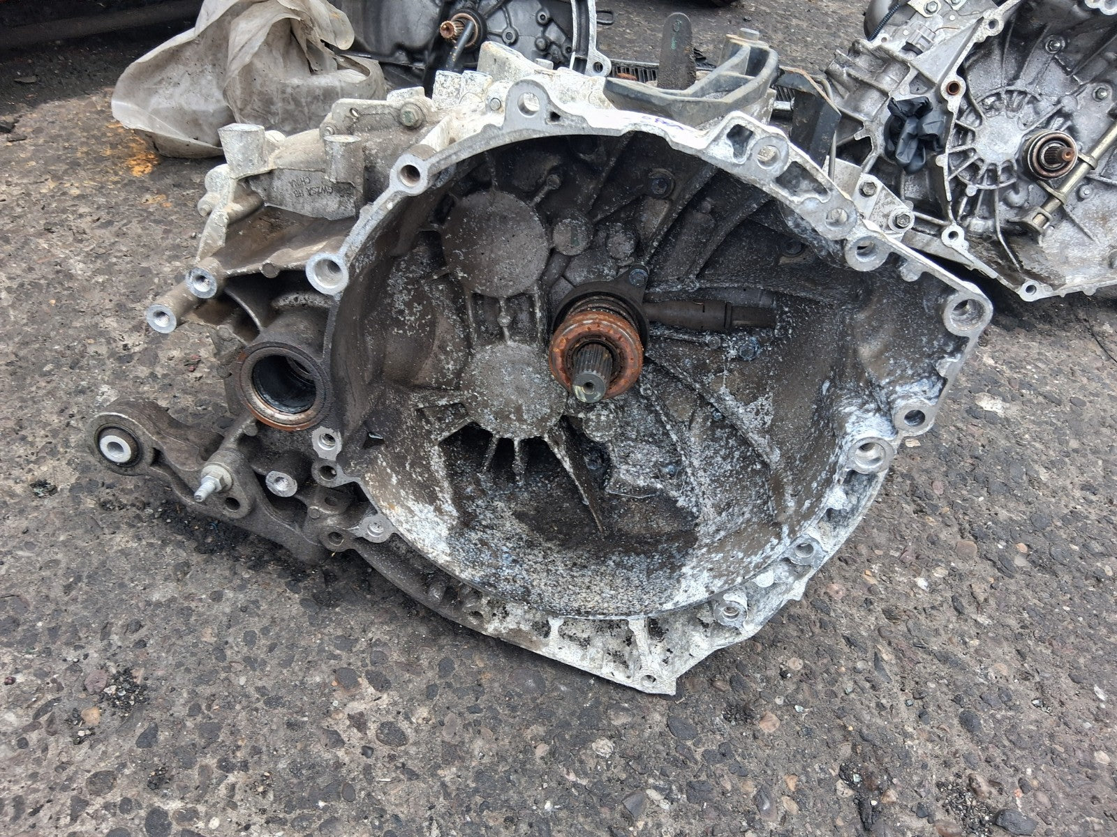 2015 VOLVO V40 2.0 DIESEL 6 SPEED MANUAL GEARBOX HU3R7002AHA