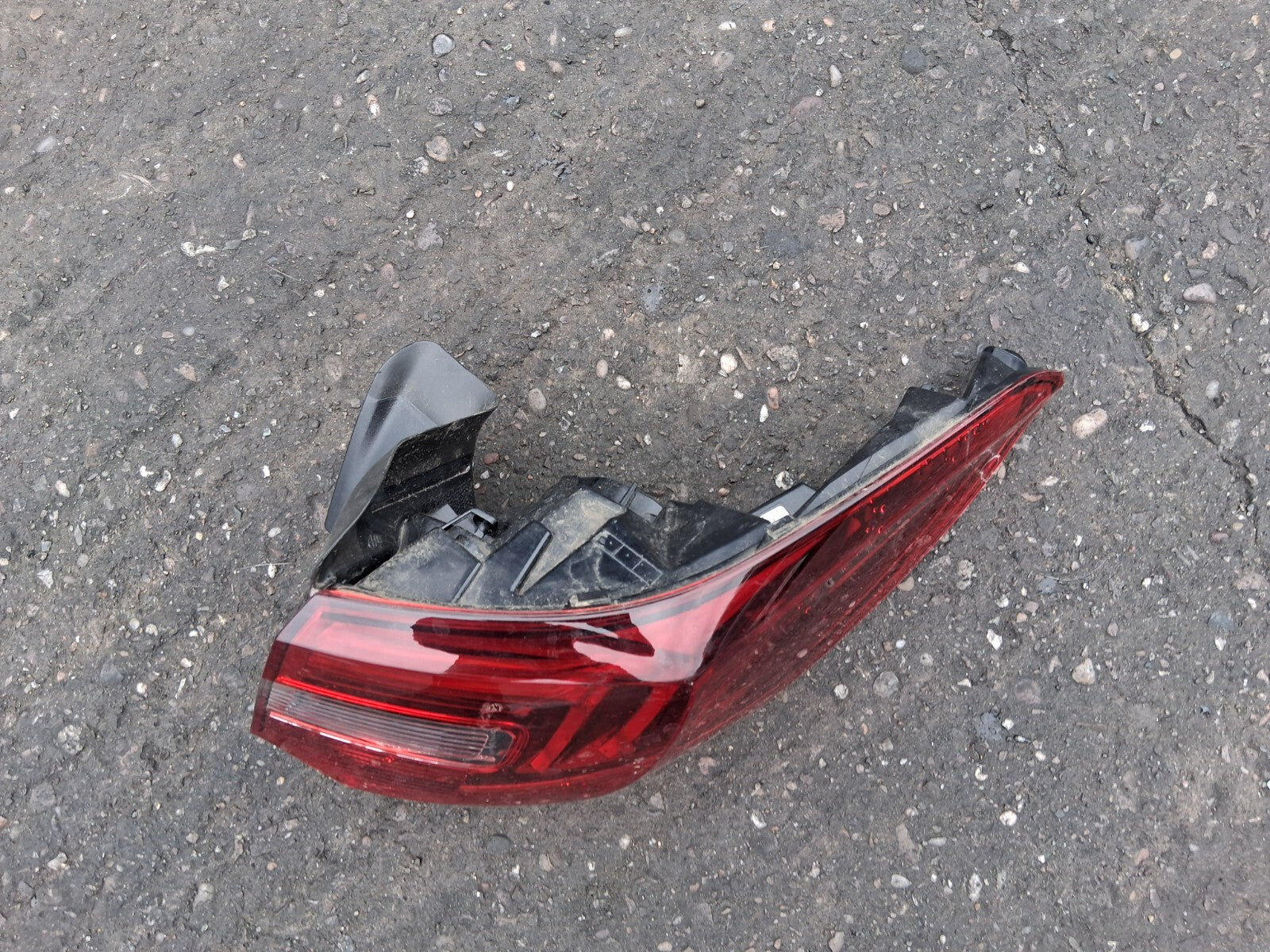 2023 VAUXHALL GRANDLAND OSR DRIVER SIDE REAR OUTER TAIL LIGHT 9846766680